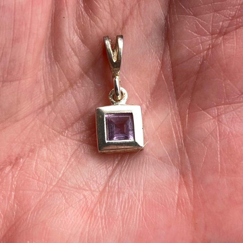 Vintage Pendant 925 Sterling Silver Estate Style Purple Amethyst Square Small